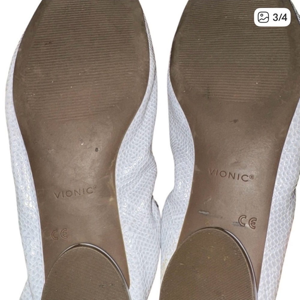 Vionic Alexa Flats - Picture 2 of 4